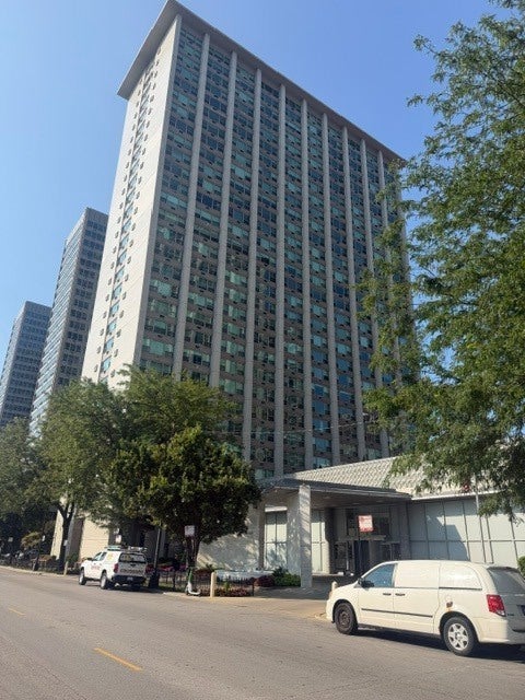 3600 N Lake Shore Drive 2803 — photo