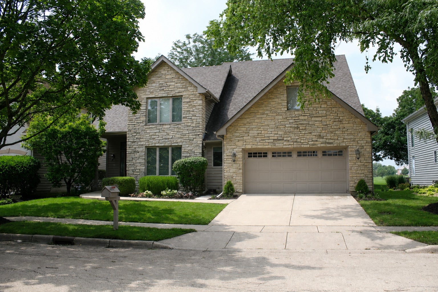 1319 Cranbrook Circle — photo