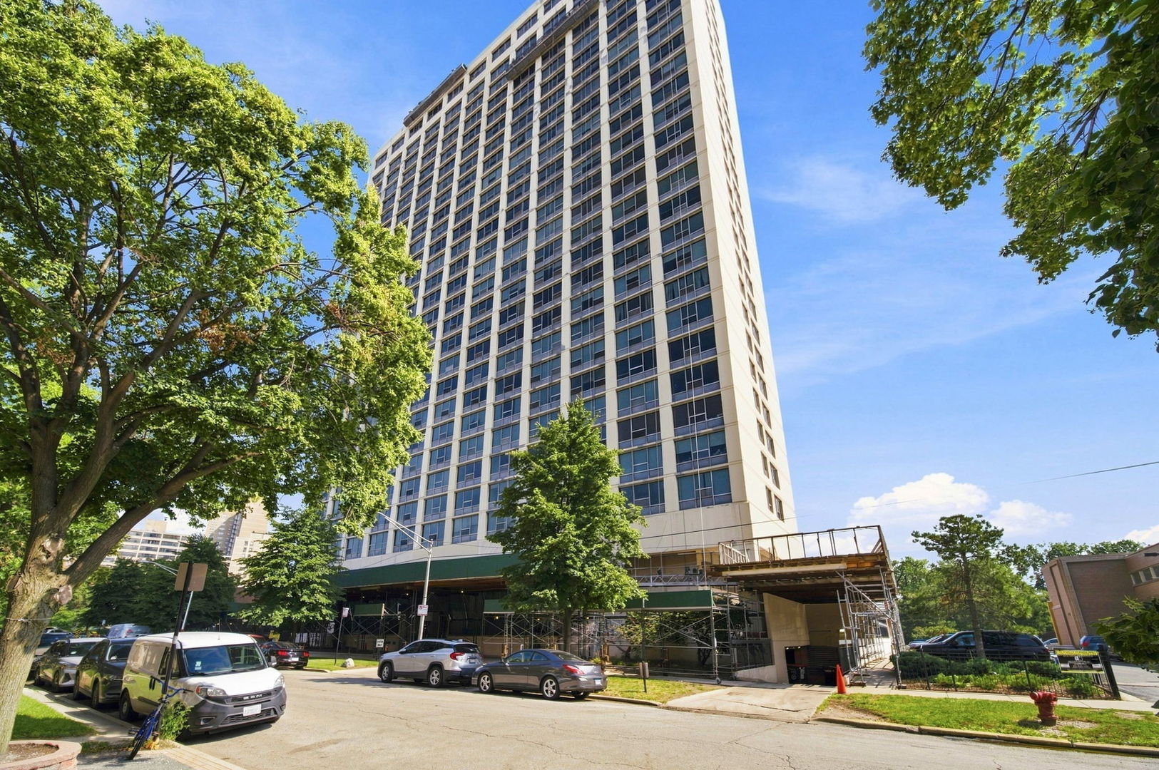 5201 S Cornell Avenue 4C — photo