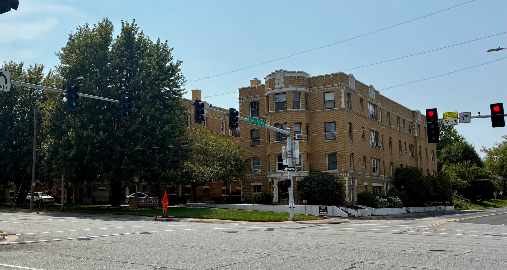 2506 N Harrison Street E1 — photo