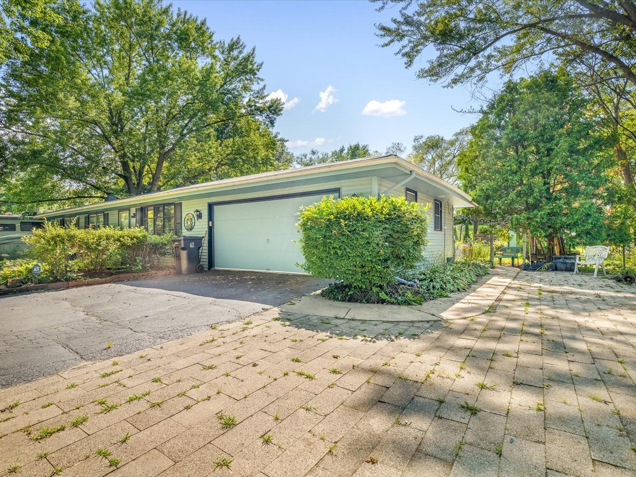 Home in Rockford, IL 61103 — photo 3