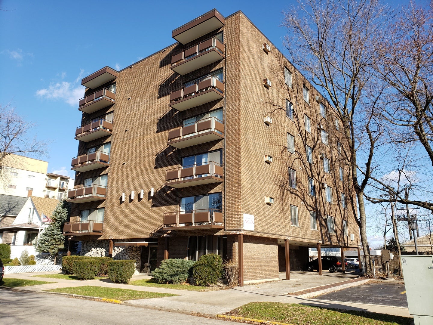 336 Lathrop Avenue 606 — photo