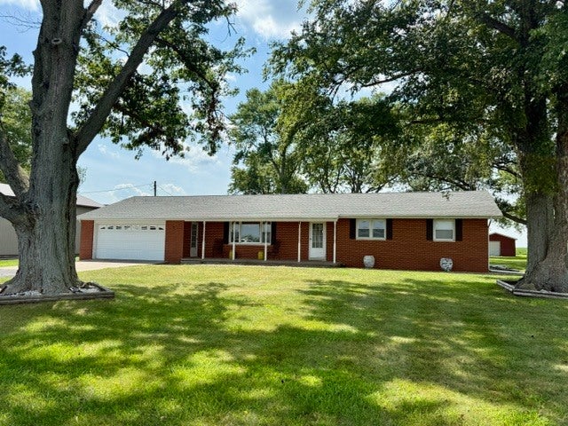 908 N County Road 800E — photo