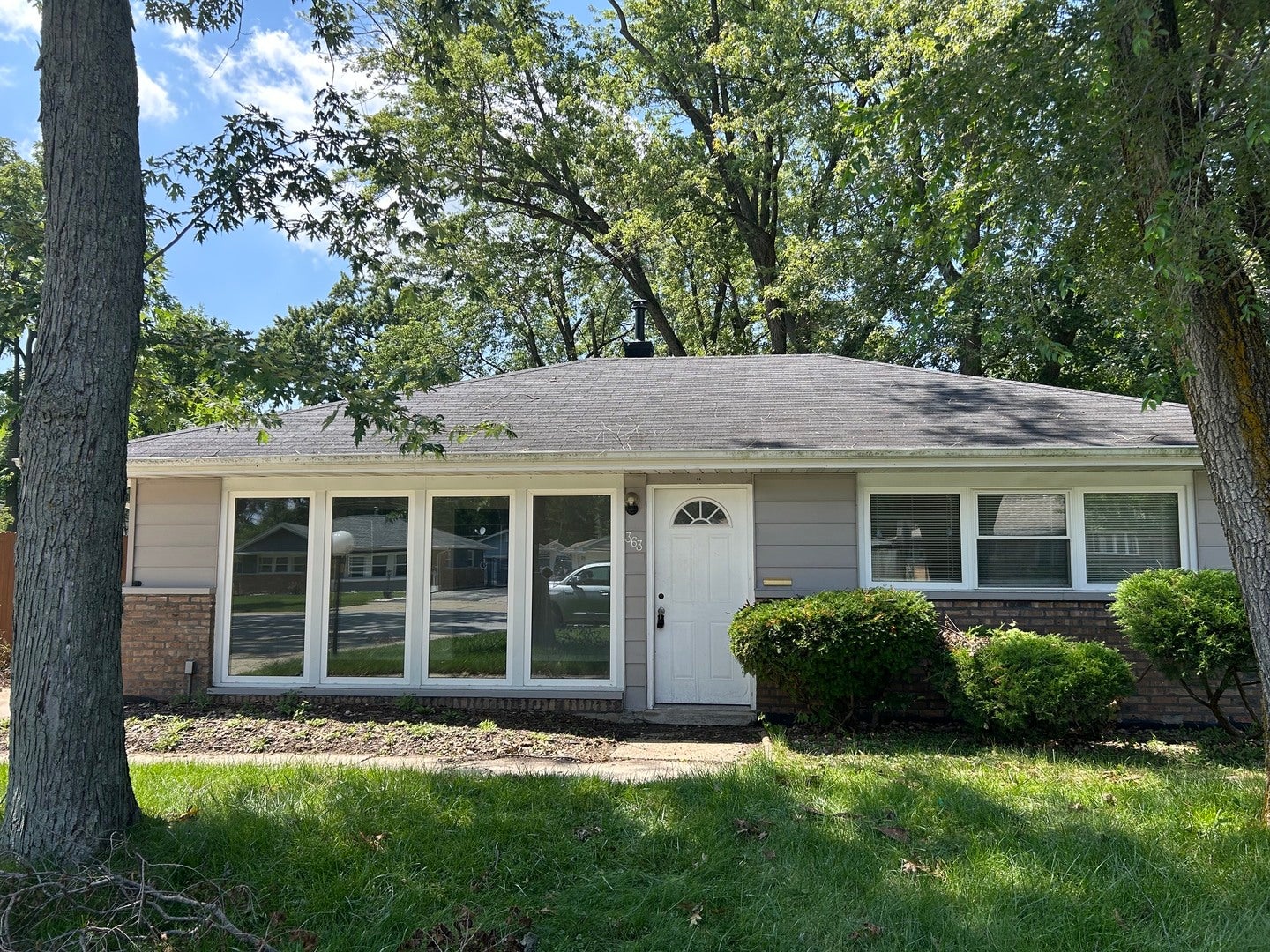 363 Blackhawk Drive — photo