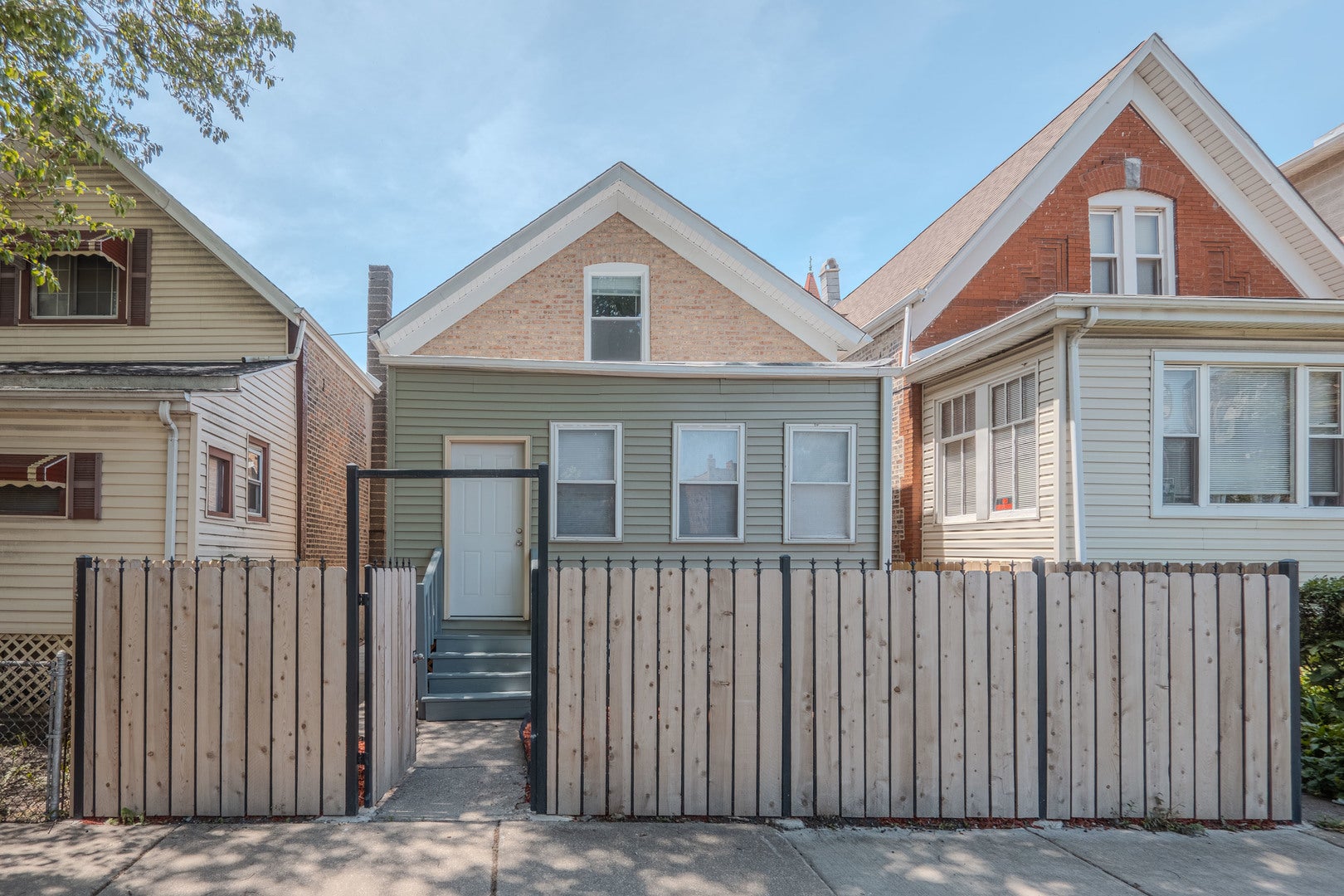 320 S Whipple Street — photo