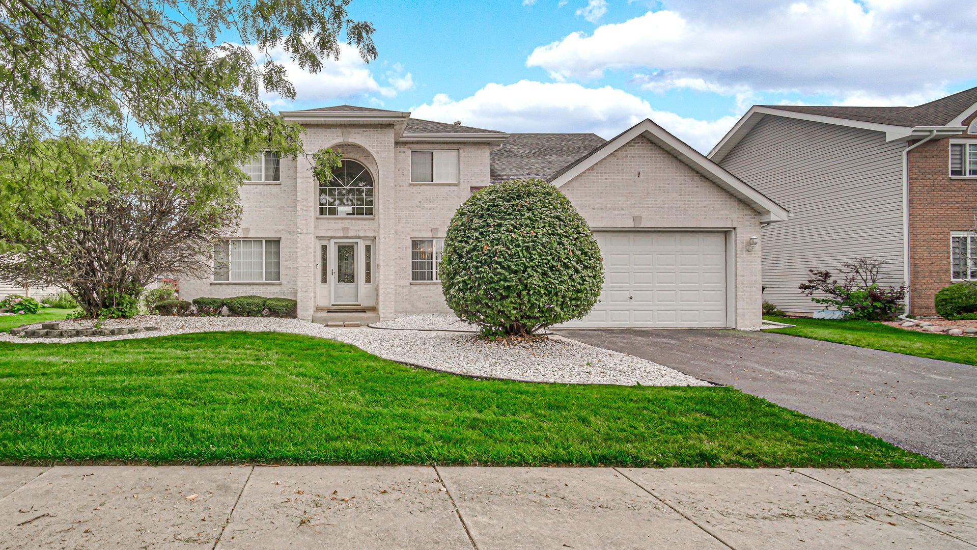 18122 Charlotte Drive — photo