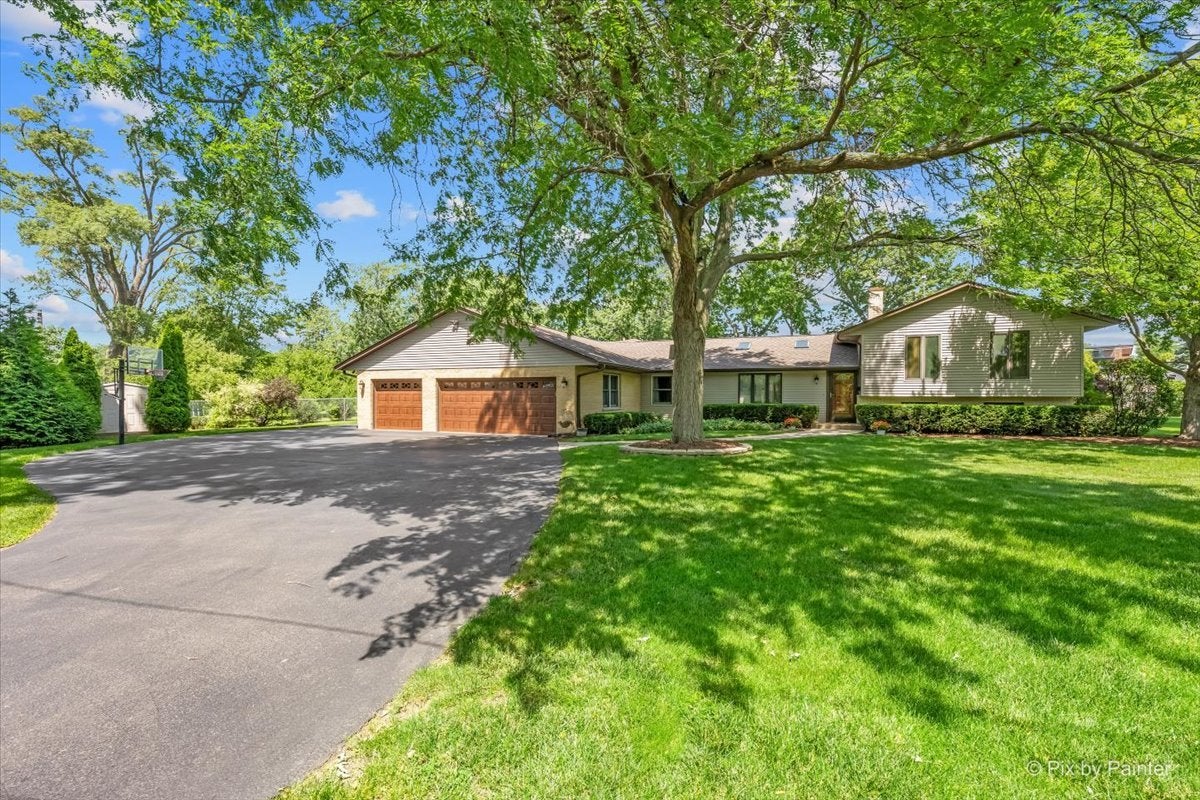 152 Jacquelyn Drive — photo