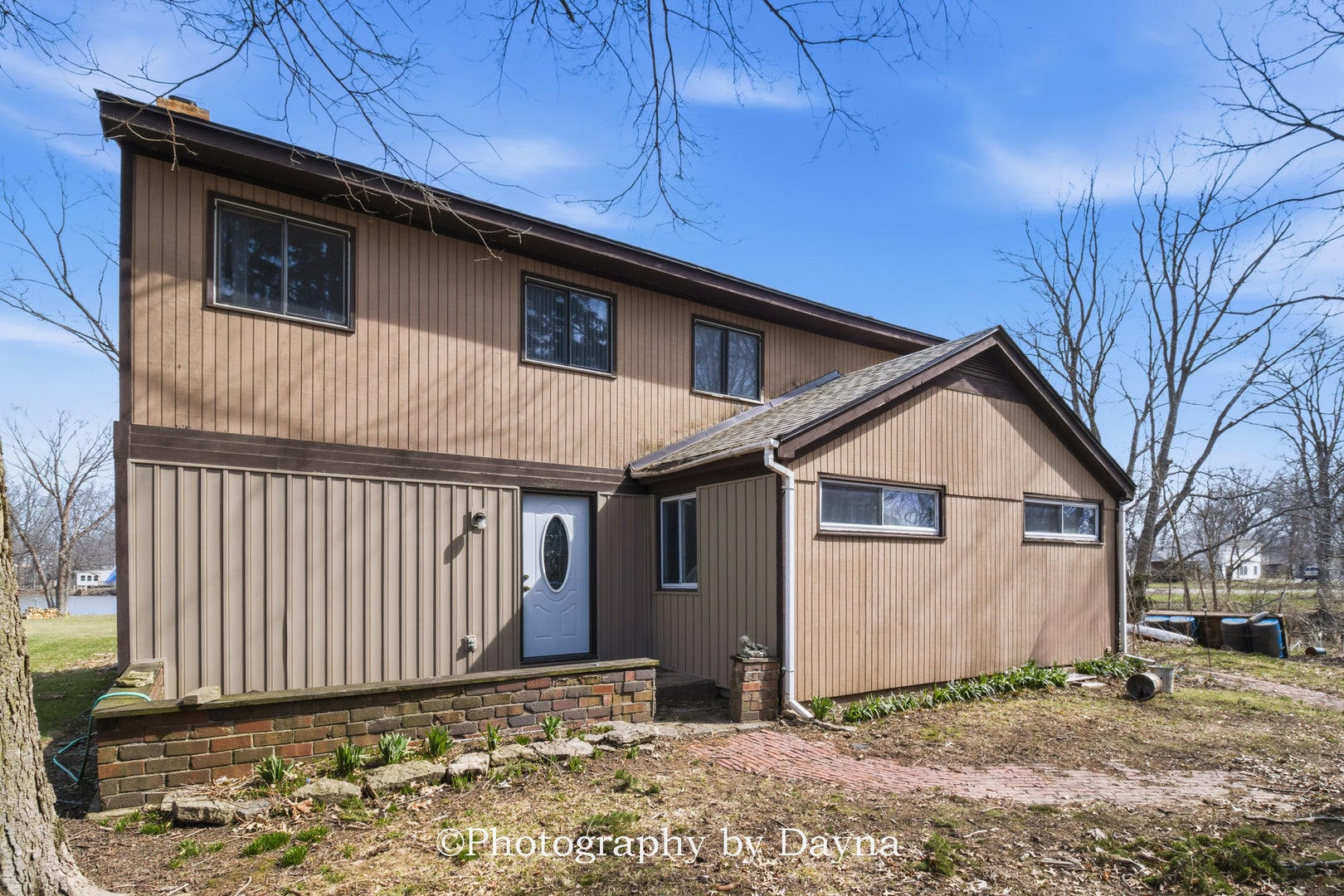 2857 River Road — photo