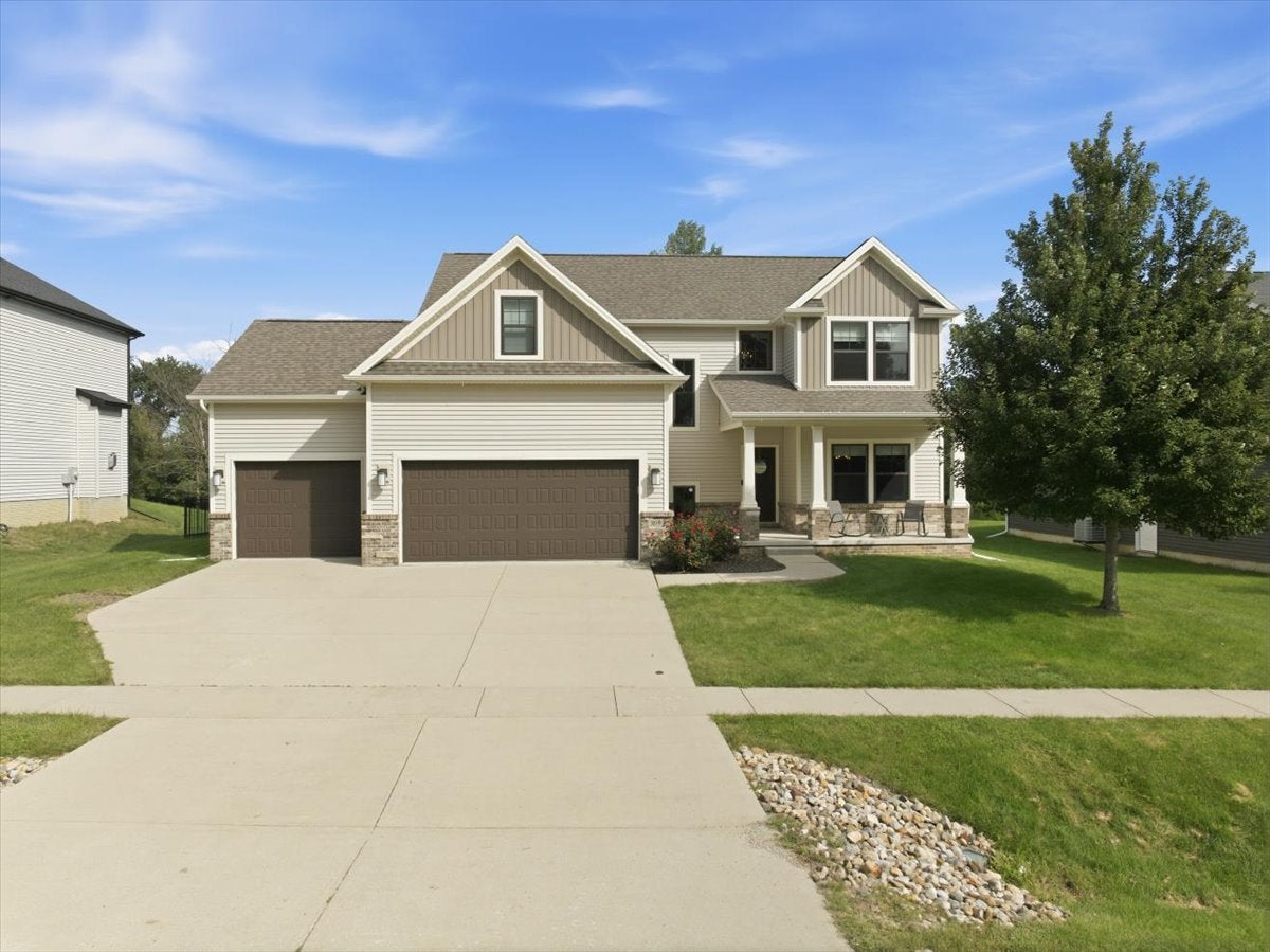 205 Eldon Drive, Downs, IL 61736 — photo 2
