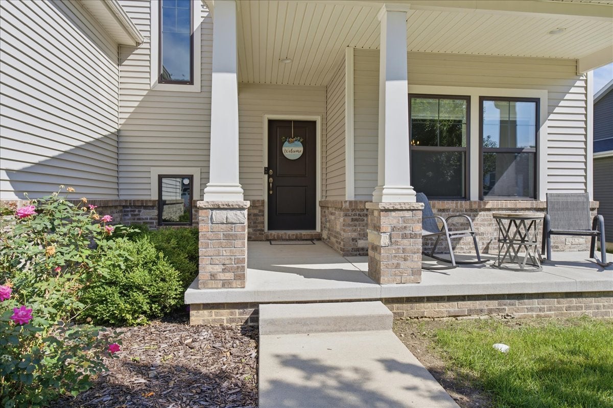 205 Eldon Drive, Downs, IL 61736 — photo 3