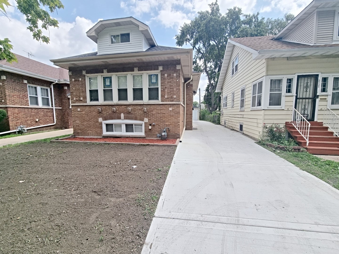 Home in Maywood, IL 60153 — photo 2