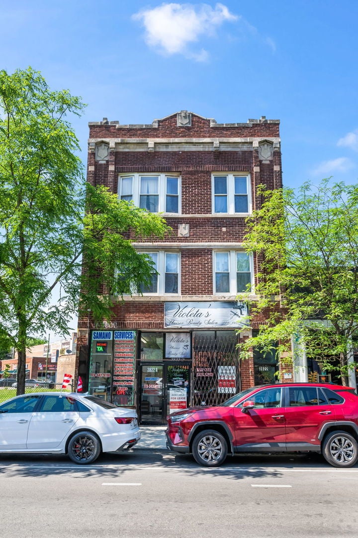 2822 N Milwaukee Avenue — photo