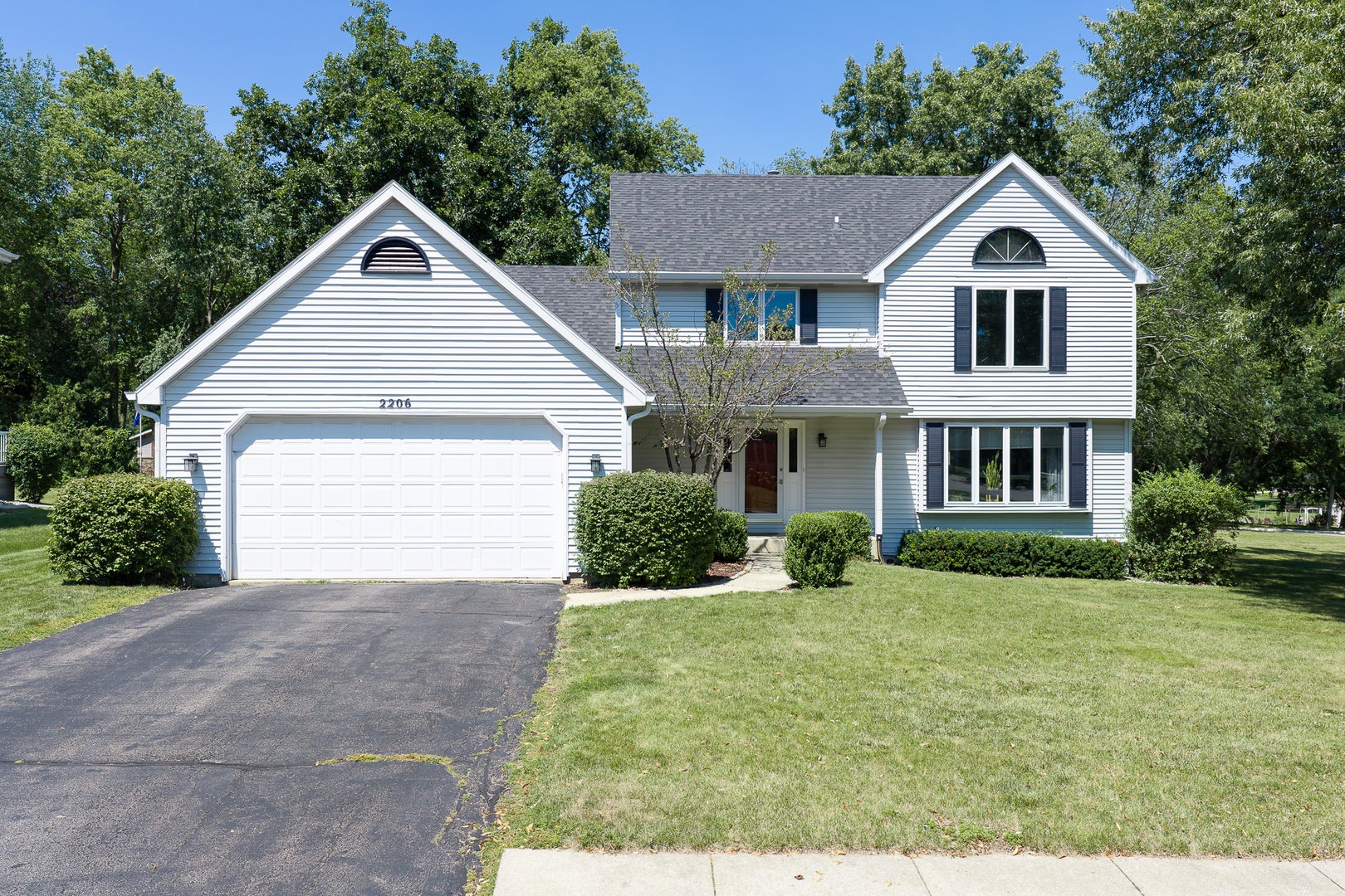 2206 Farmdale Lane — photo