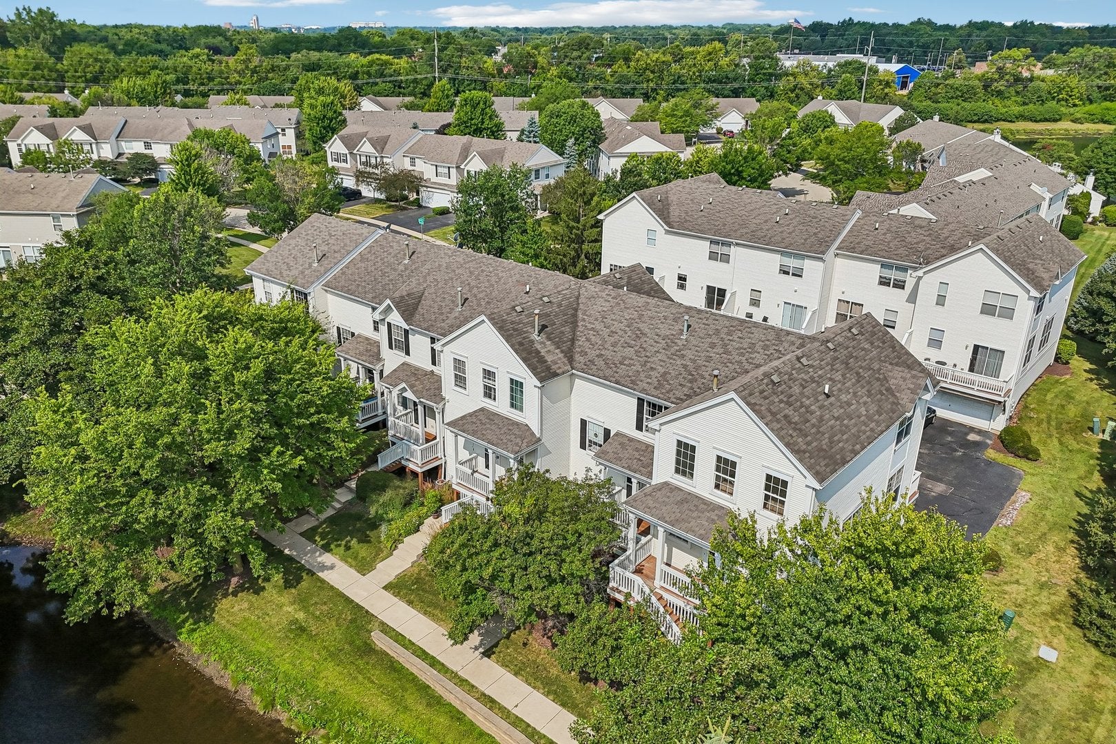 1548 Grand Drive 6 — photo