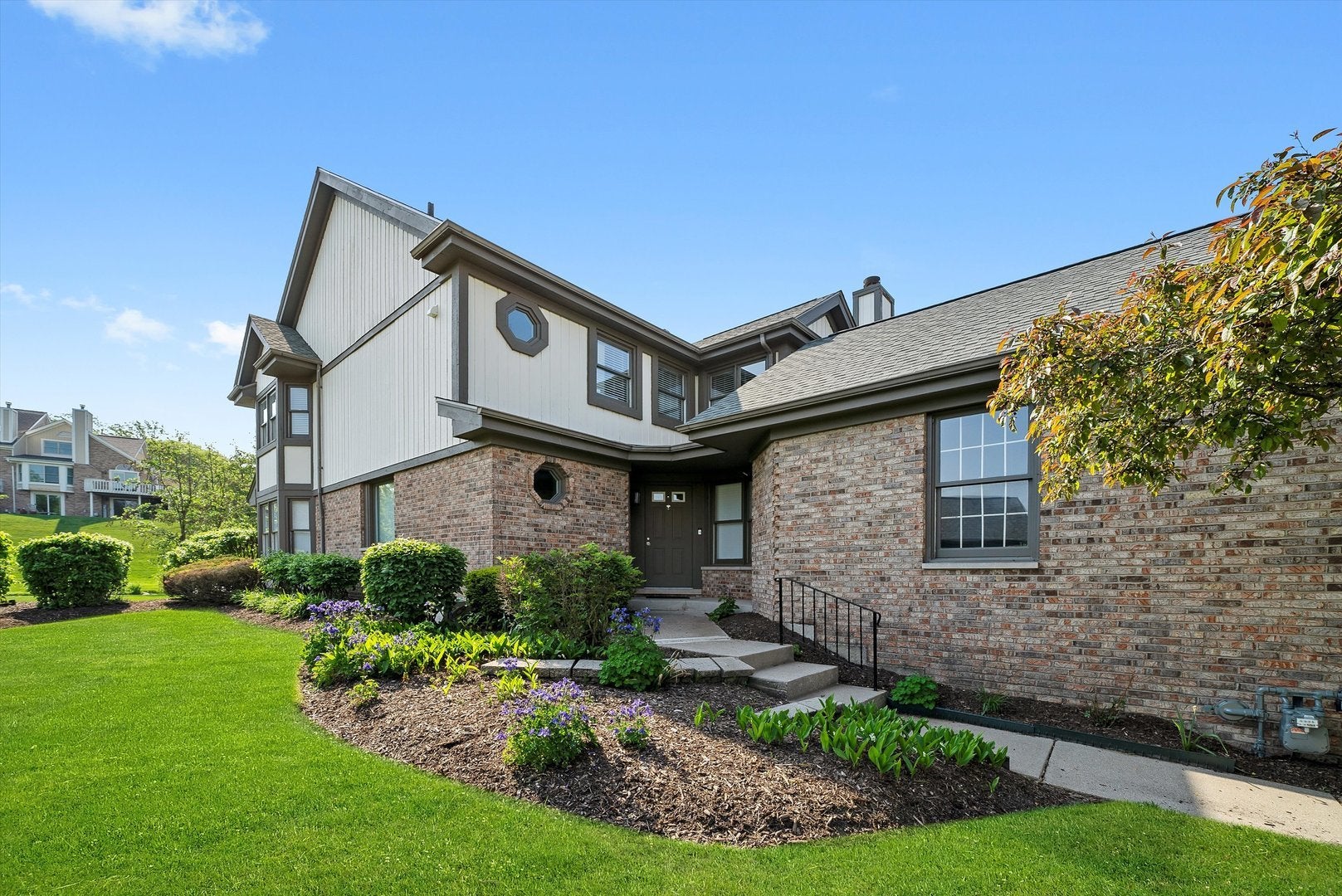 14449 Golf Road — photo