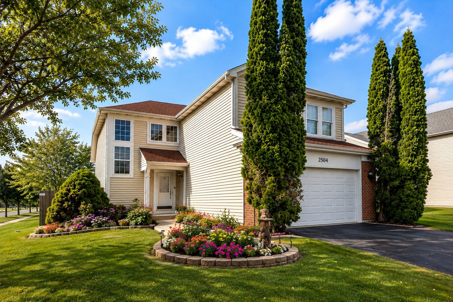 2504 Fairbanks Court — photo