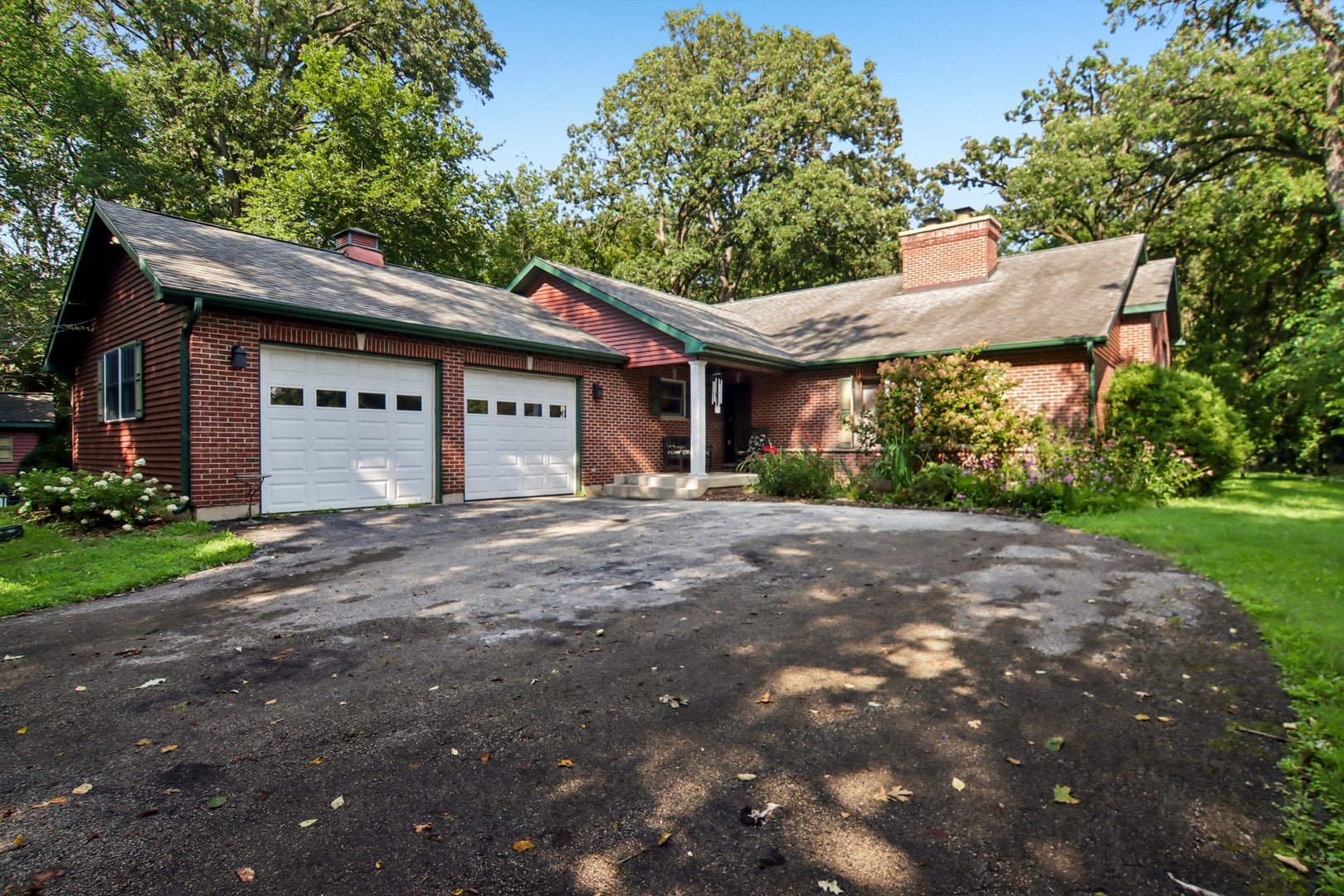 9017 Wildrose Lane — photo