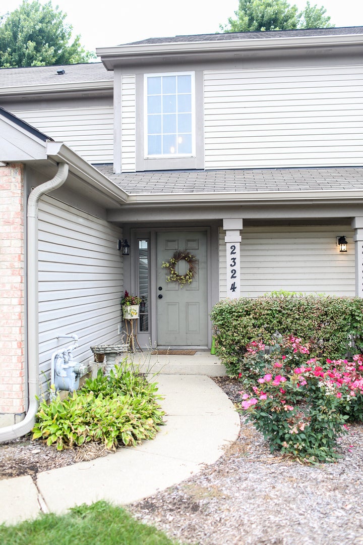 2324 College Green Drive — photo