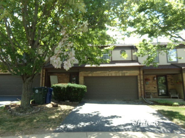 11 Oxford Court — photo