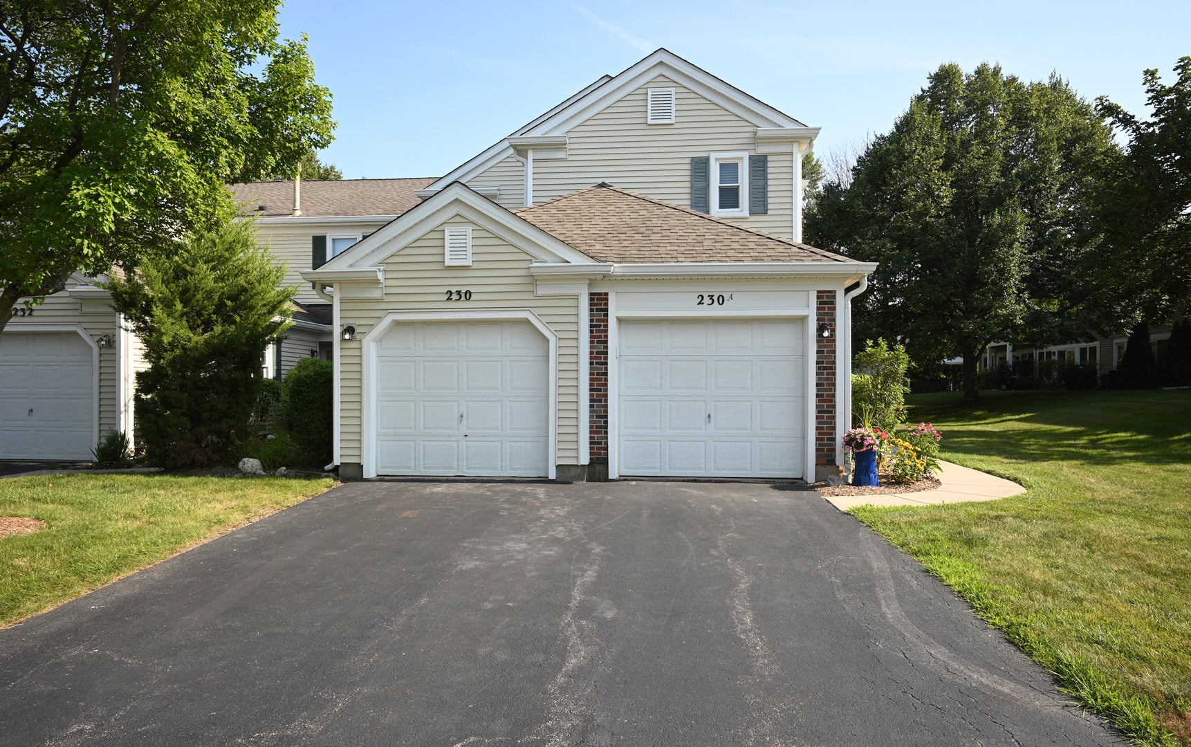 230 University Lane — photo