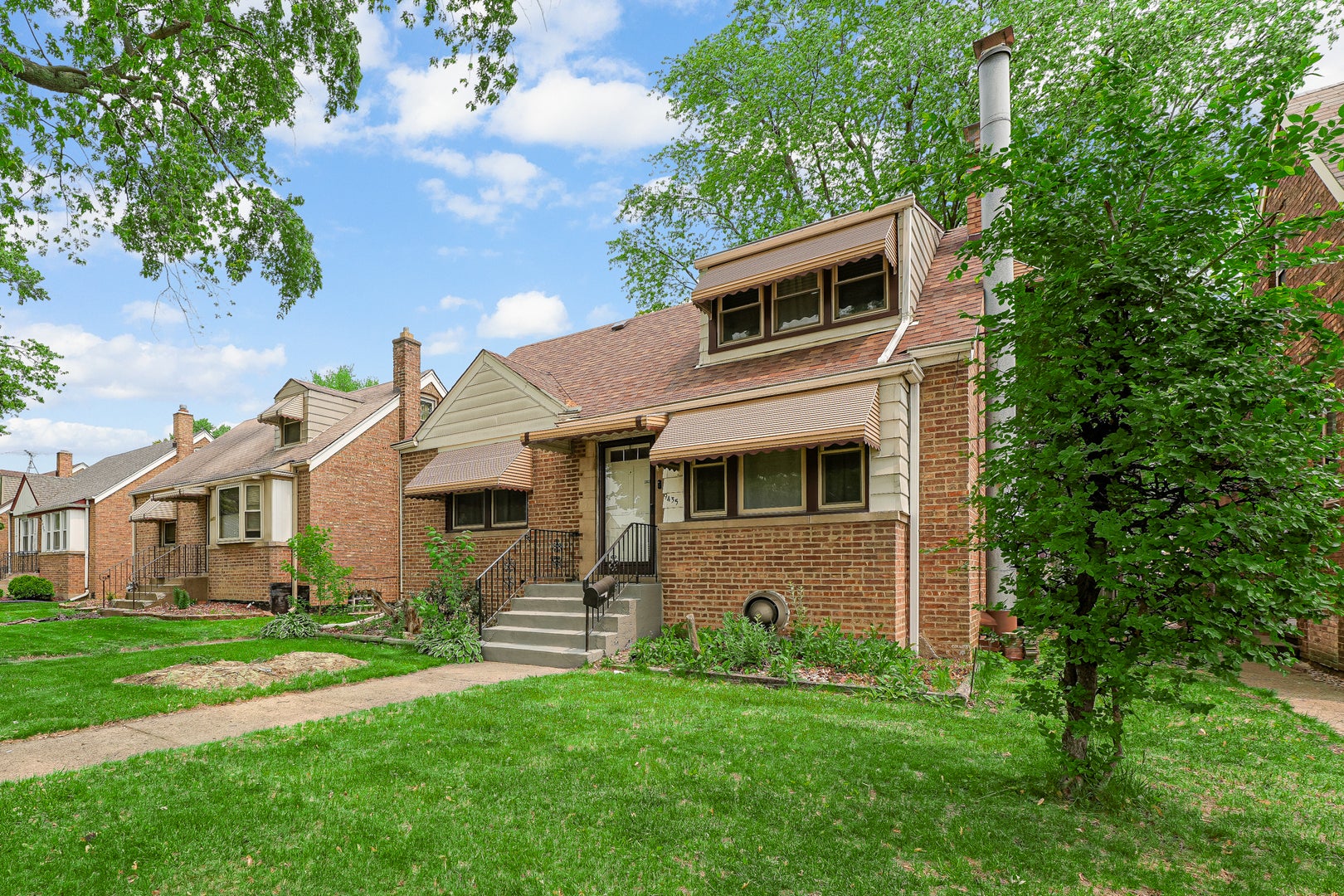 Home in Oak Lawn, IL 60453 — photo 3
