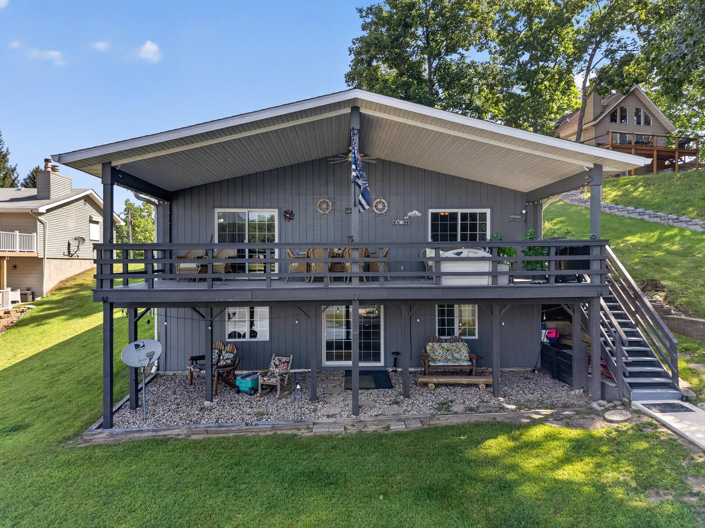2 Clubhouse Drive — photo