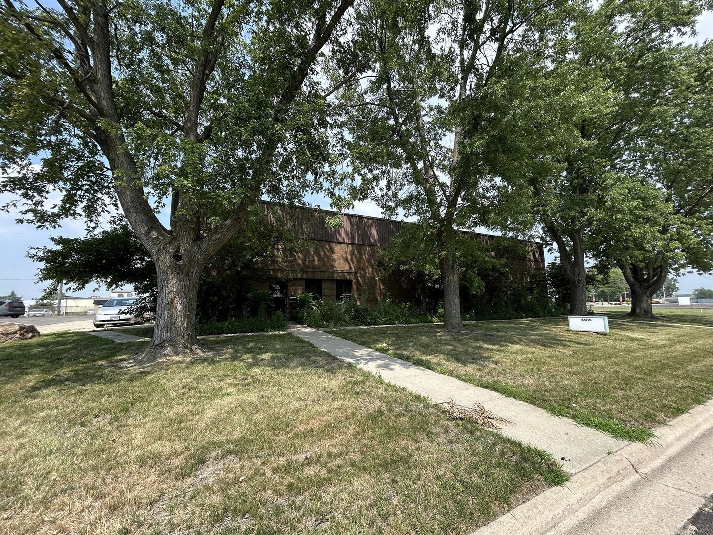 3405 Lonergan Drive — photo