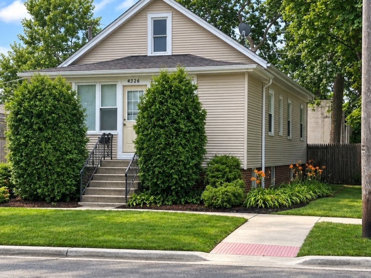 4326 Wesley Terrace — photo
