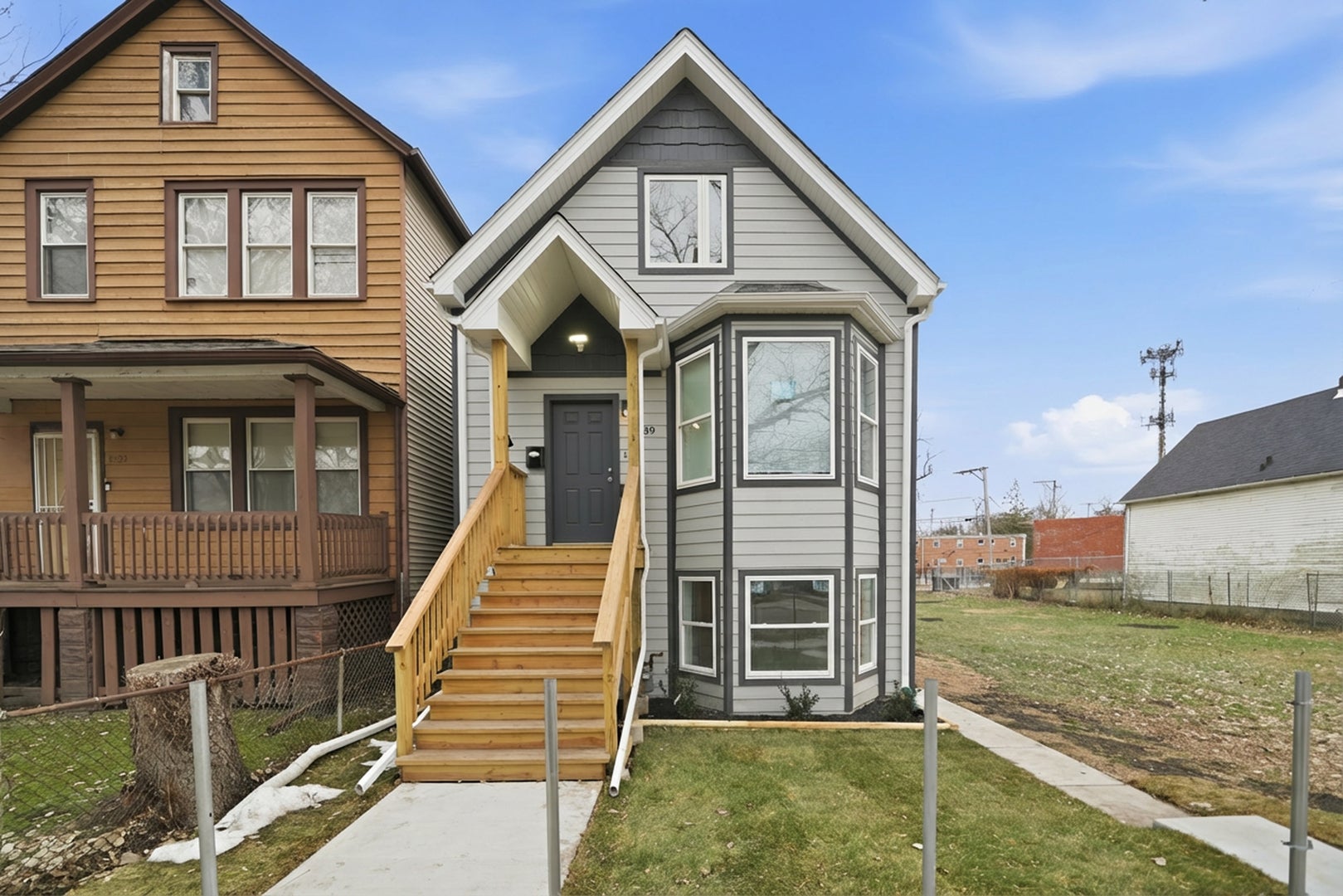 8839 S Colfax Avenue — photo