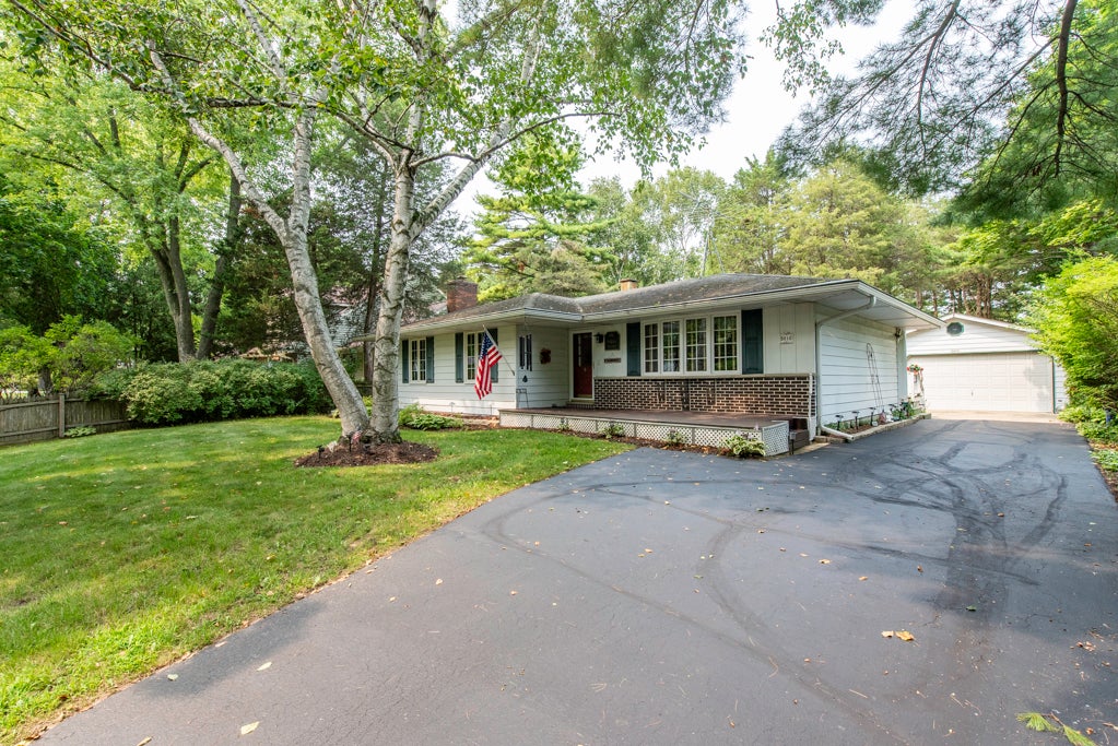 9816 W Oak Forest Drive — photo