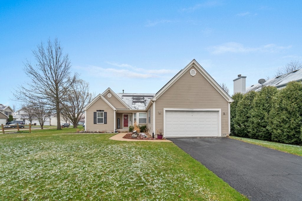 2121 Bridgewater Drive — photo