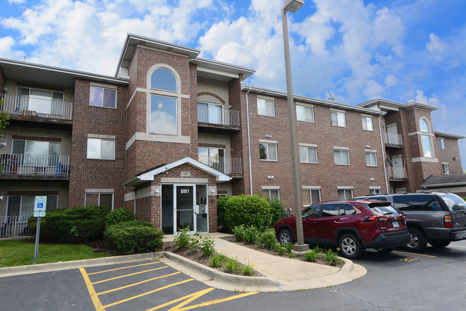 881 N Swift Road 105 — photo