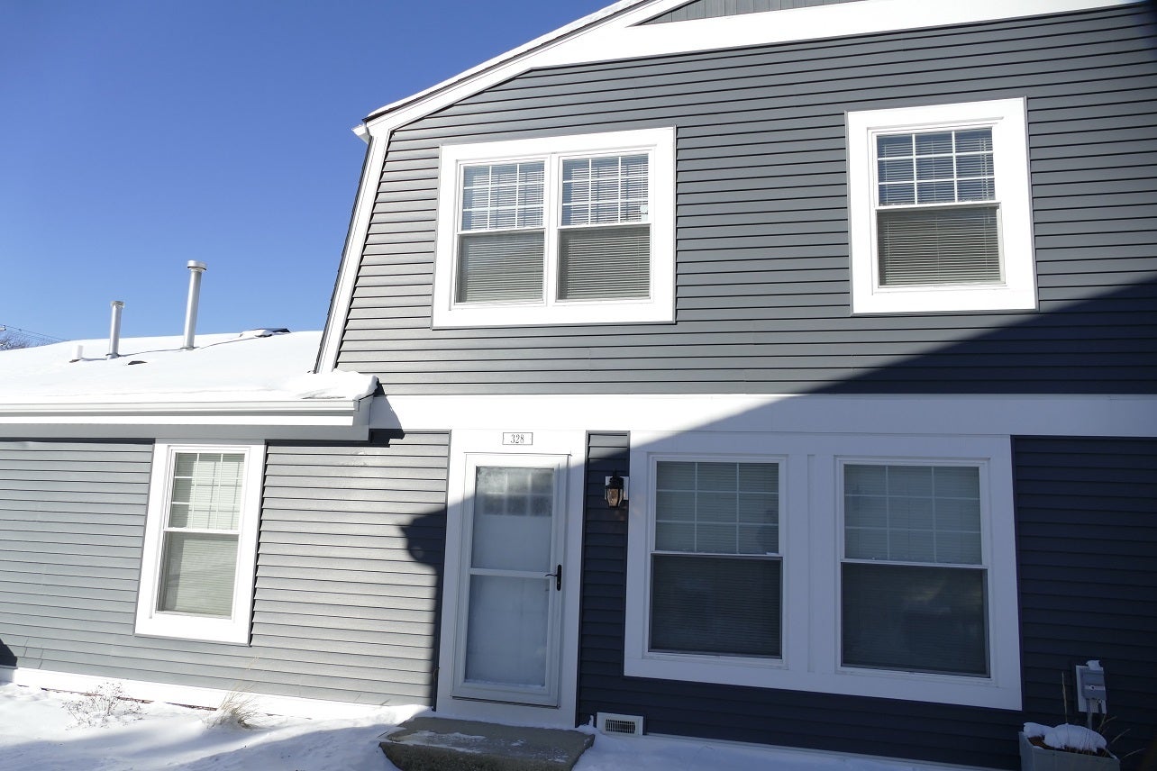 328 Farmingdale Circle — photo