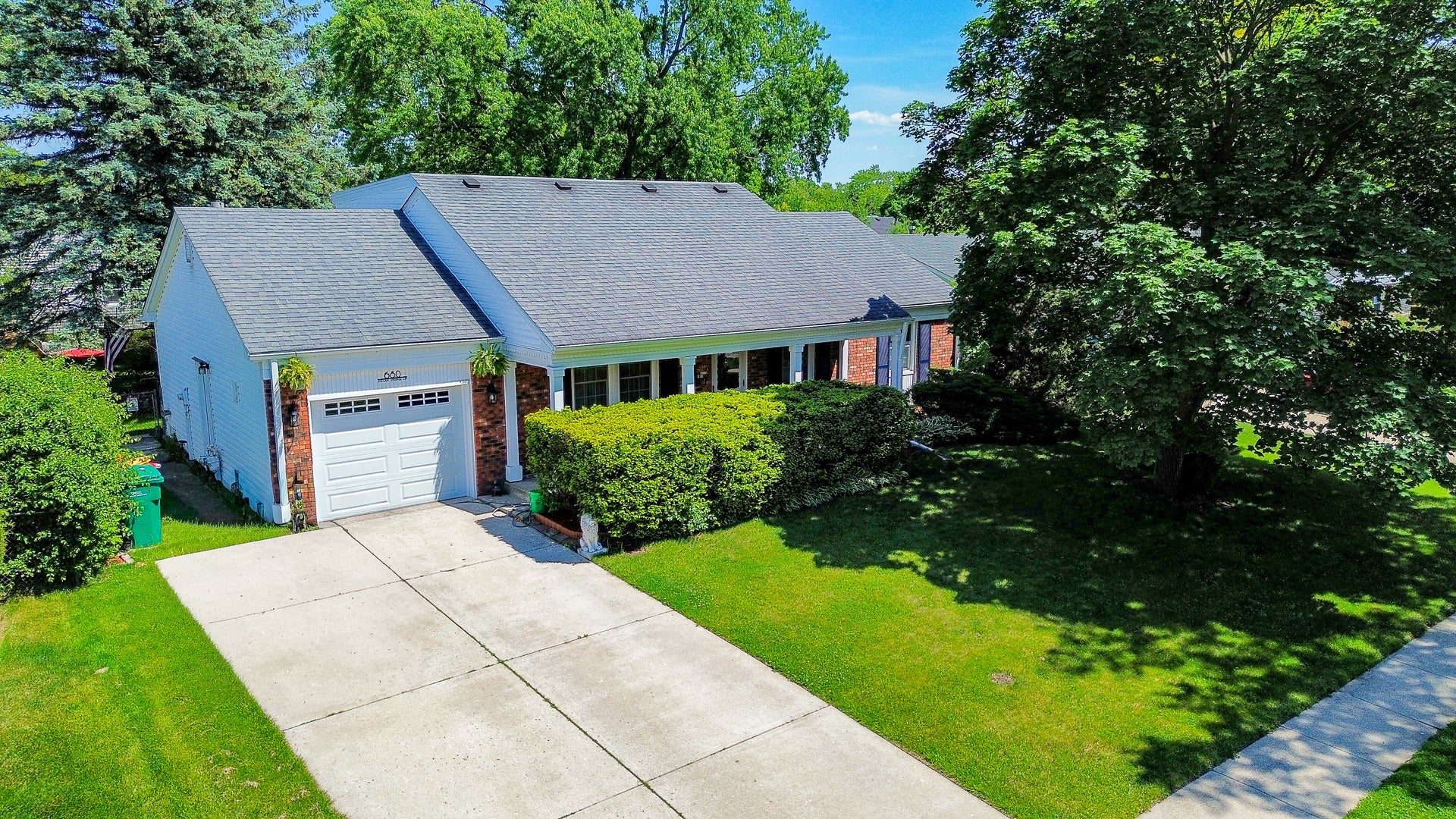 680 Indian Spring Lane — photo