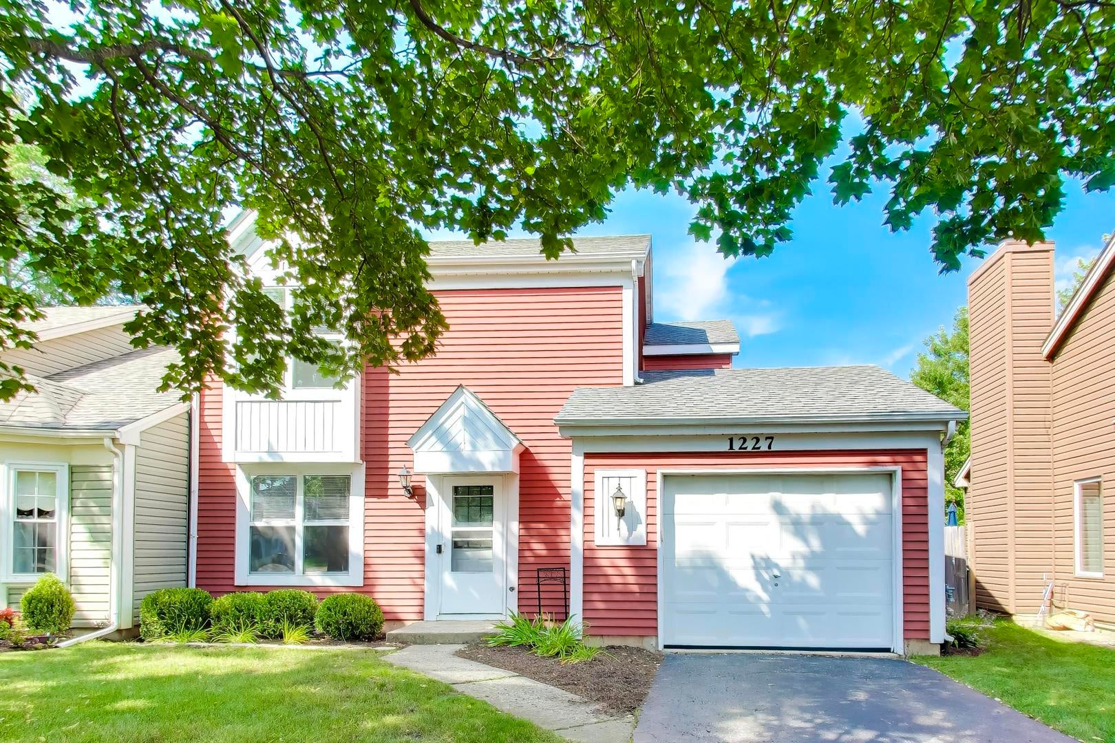 1227 Huntington Drive — photo