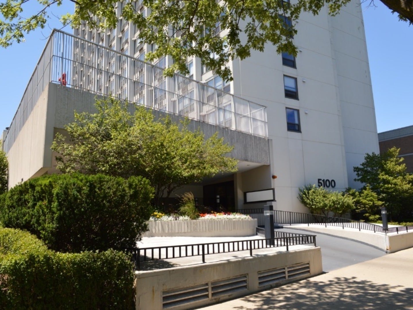 5100 N Marine Drive 22a — photo