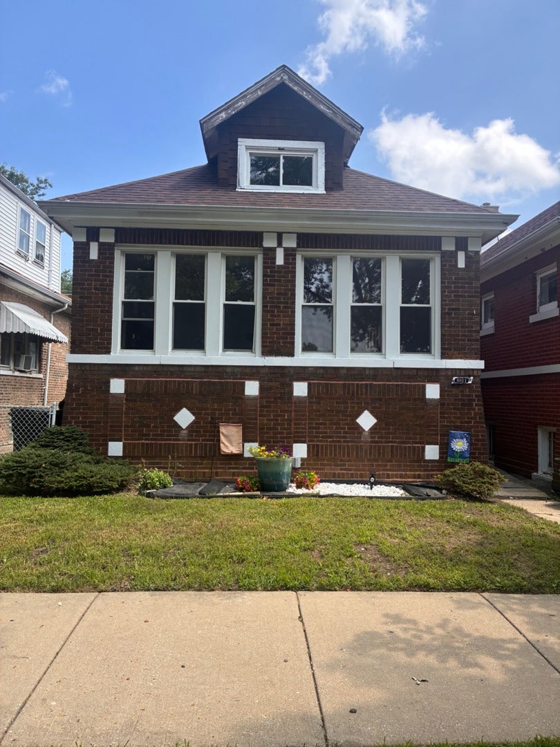 8811 S Morgan Street — photo