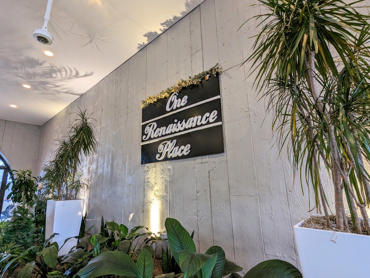 1 Renaissance Place 911 — photo