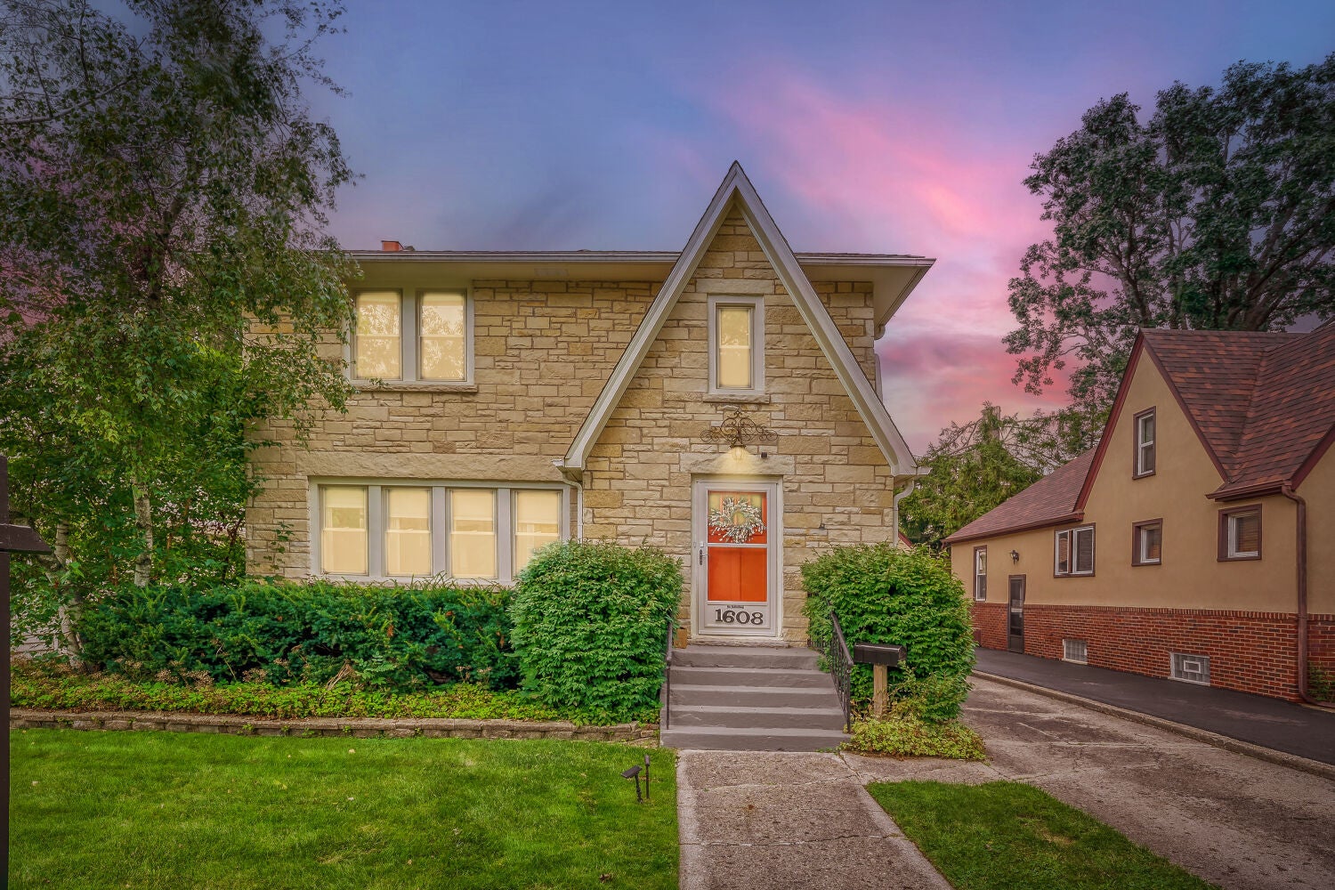 1608 Henry Place — photo