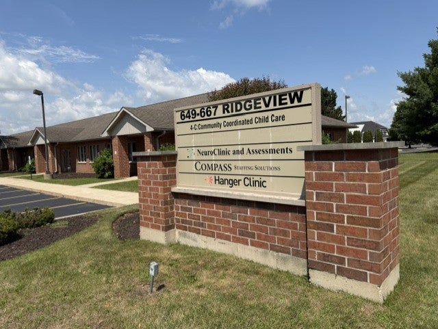 659 Ridgeview Drive, McHenry, IL 60050 — photo 2