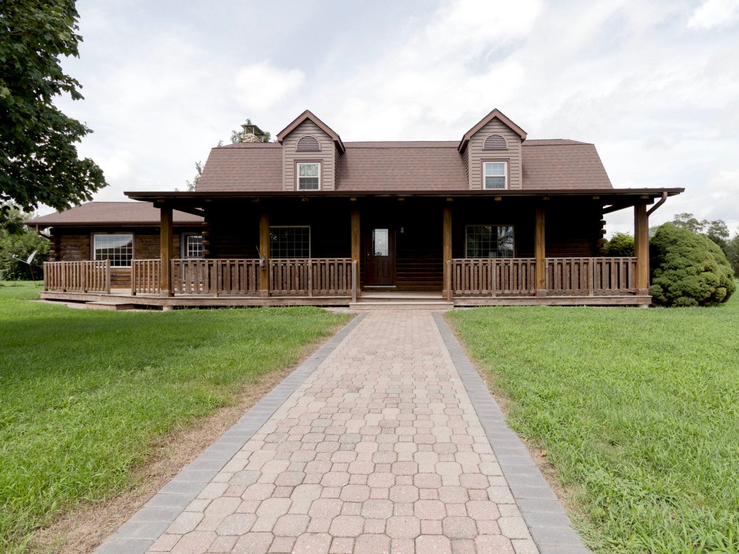 6487 W Walnut Street — photo