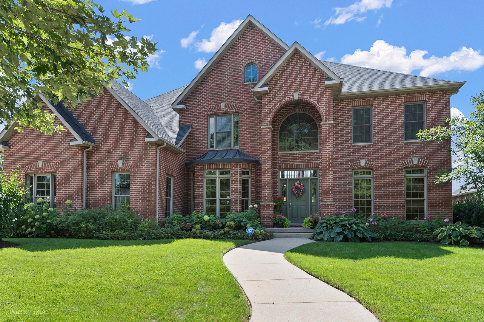 413 Edgewater Drive — photo