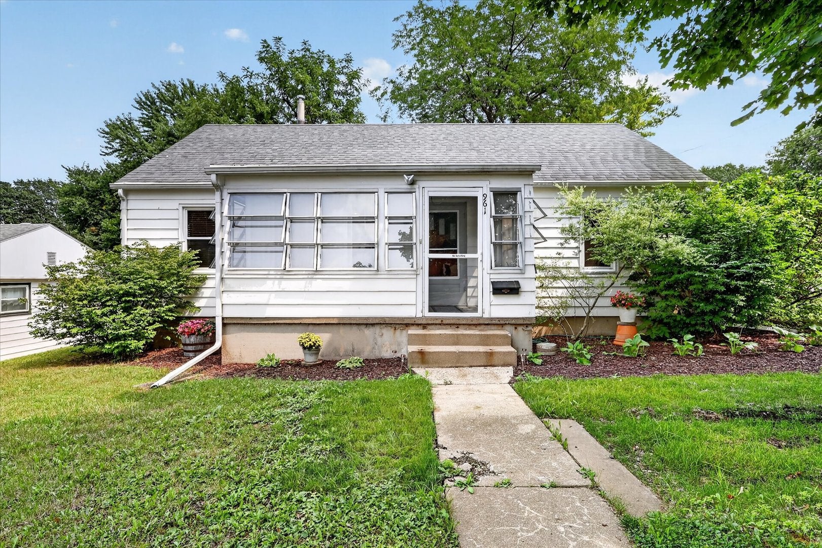 961 W Jefferson Drive — photo