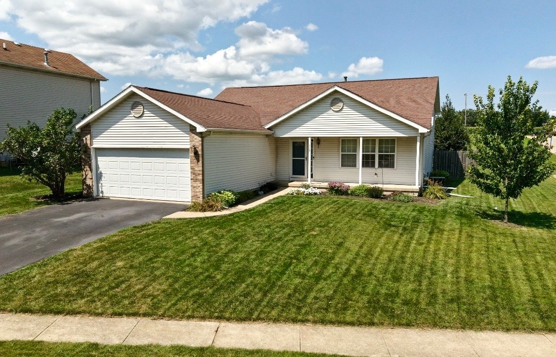 728 Steamboat Court — photo