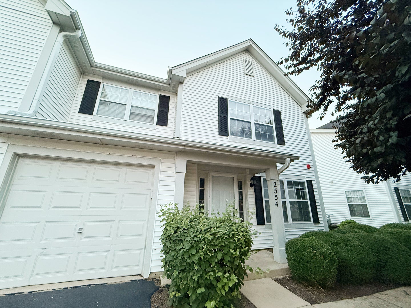 2554 Dickens Drive — photo