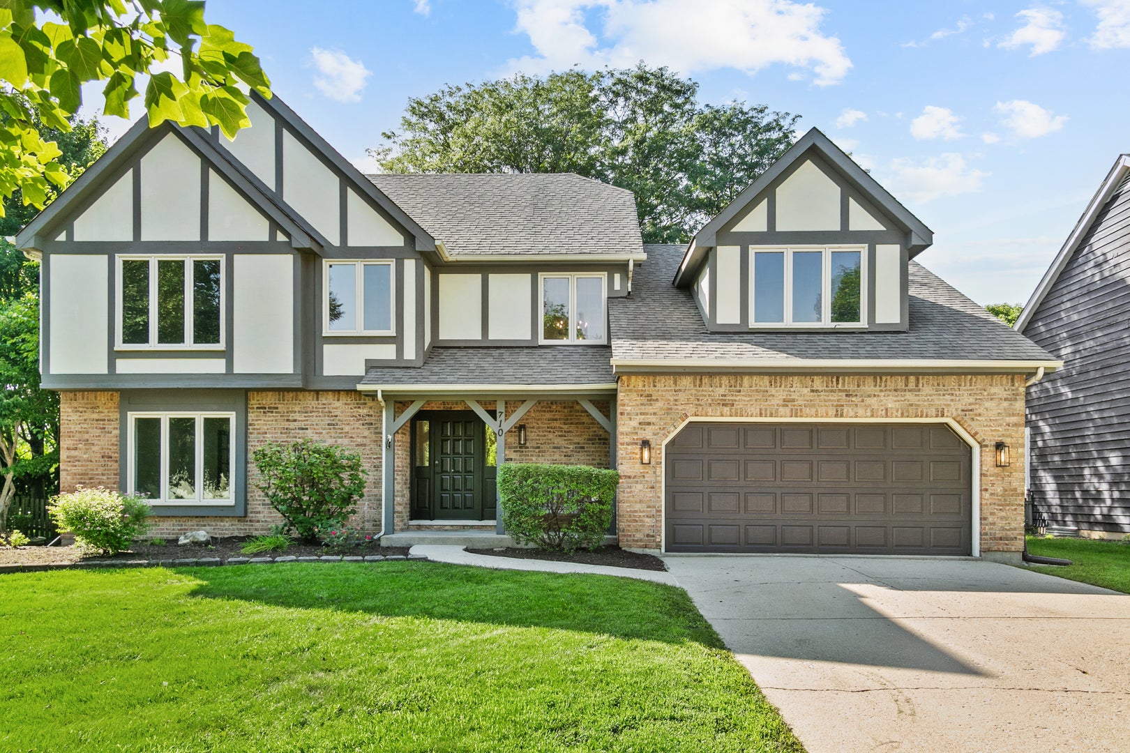 710 Alexandria Drive — photo