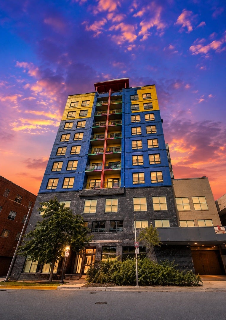 1122 W Catalpa Avenue 716 — photo
