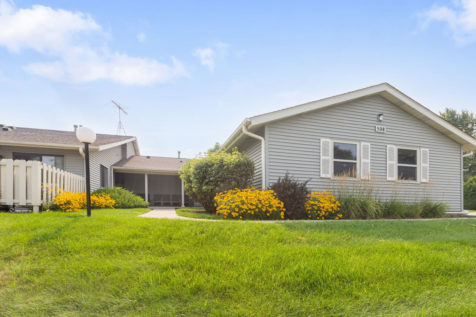 508 Waters Edge Drive D — photo