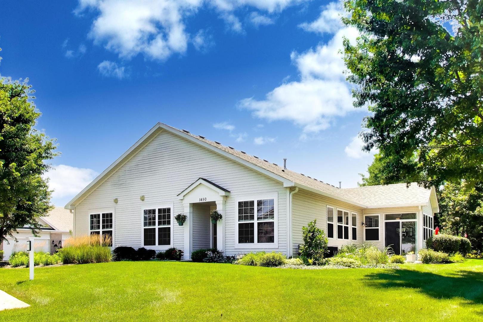 1450 W Ludington Circle — photo