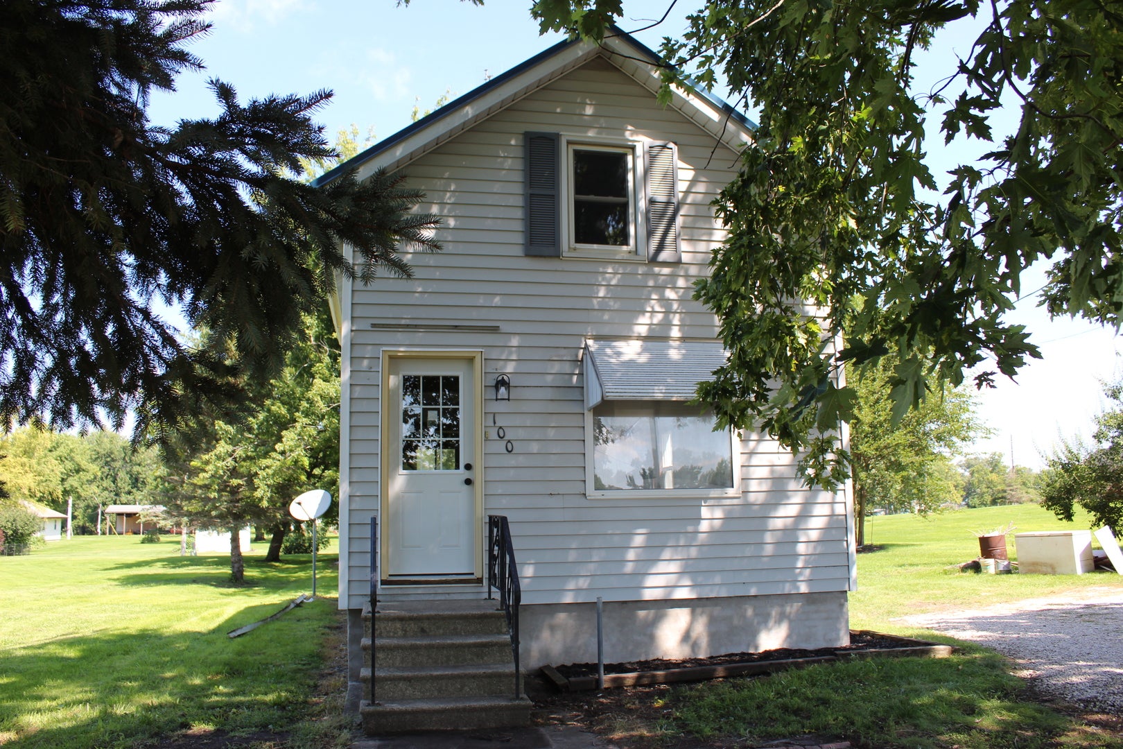 100 W Broad Street W — photo